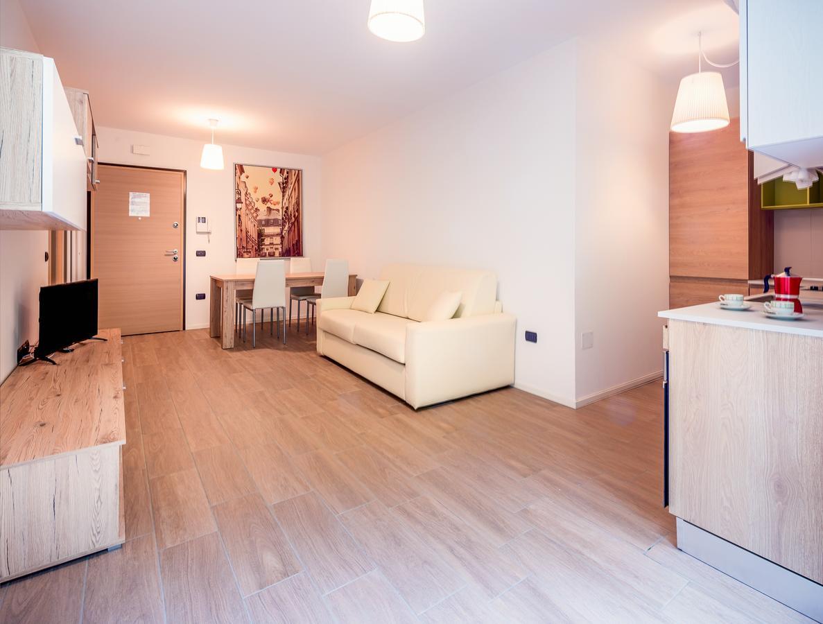 Residenza Finestra Sul Parco Apartment Comano Terme Exterior photo